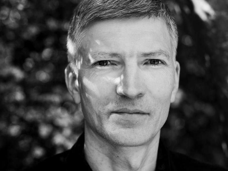 Profilfoto i sort-hvid af Kim Blæsbjerg