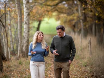 Invester dig fri. Pernille Wahlgren og Kasper Birk.